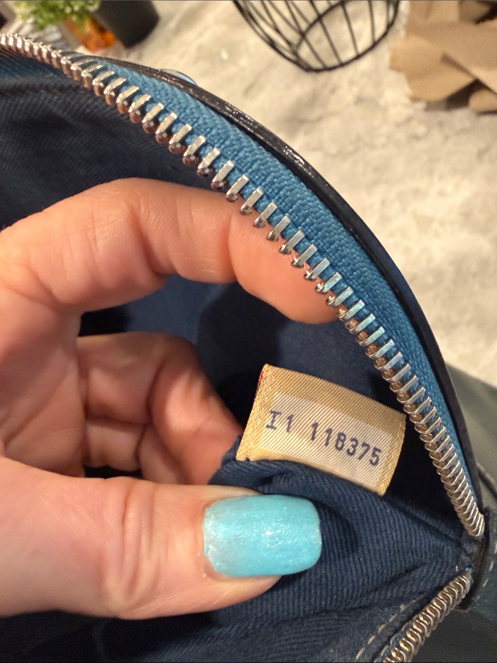 Dooney and Bourke alto dome satchel - Picture 12 of 12